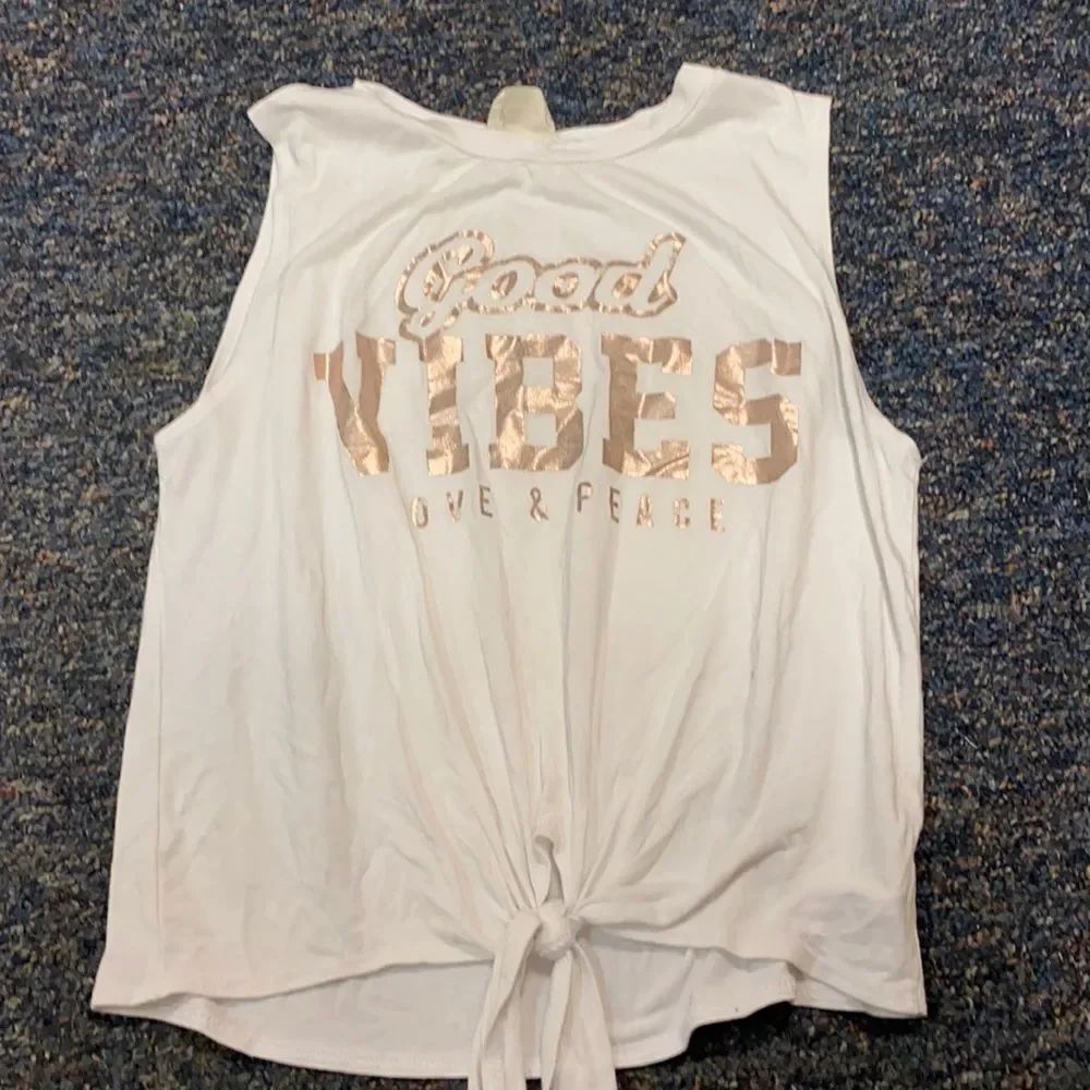Good Vibes Tye top sz. S